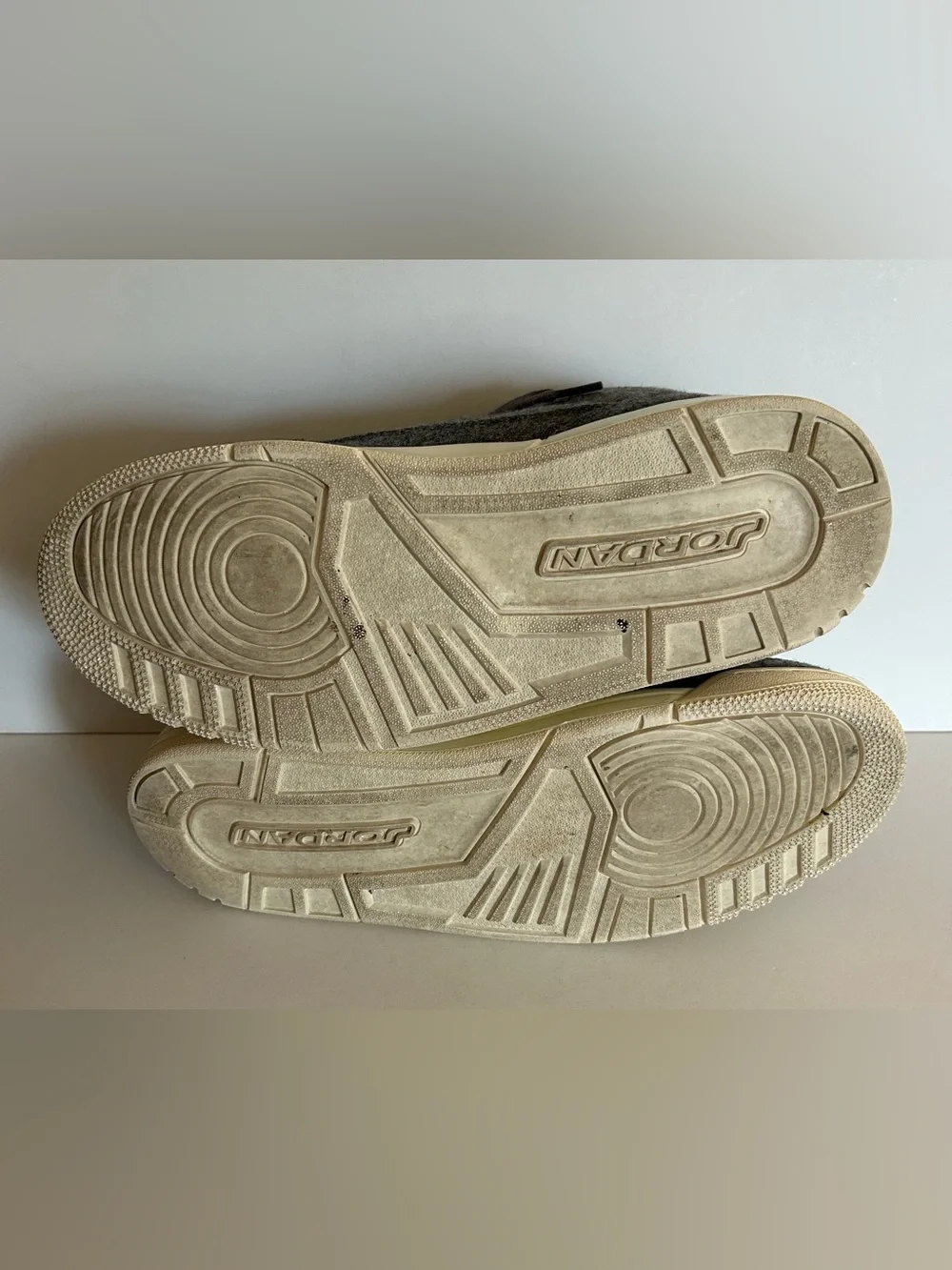 Jordan Retro 3 Wool Sneakers